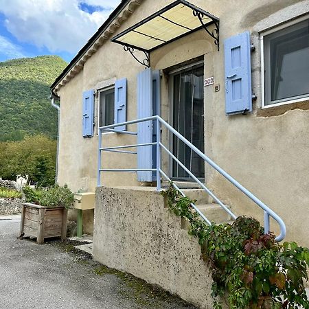 Maison De Village Aux Portes Du Vercors Chamaloc Bagian luar foto